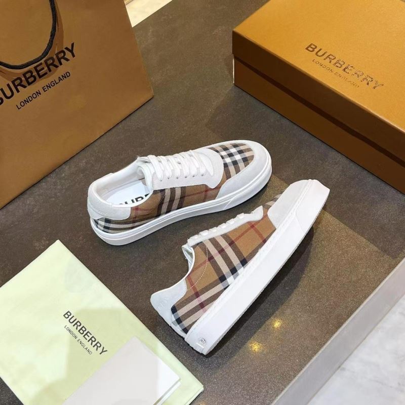 Burberry Low Shoes